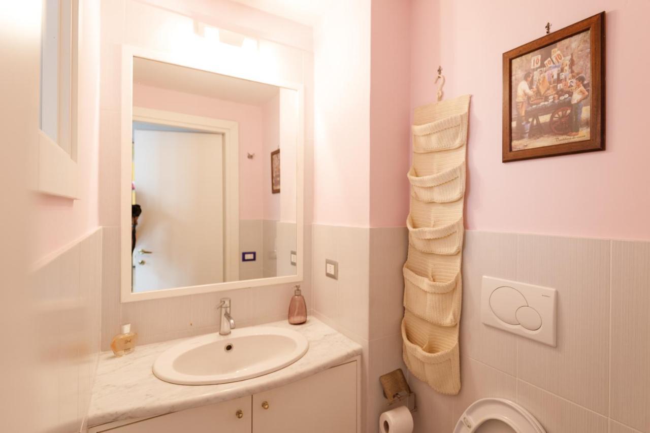 Duomo 77 - In The Heart Of The Historical Center By Elite Villas Naples Luaran gambar