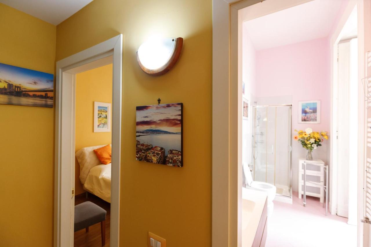 Duomo 77 - In The Heart Of The Historical Center By Elite Villas Naples Luaran gambar